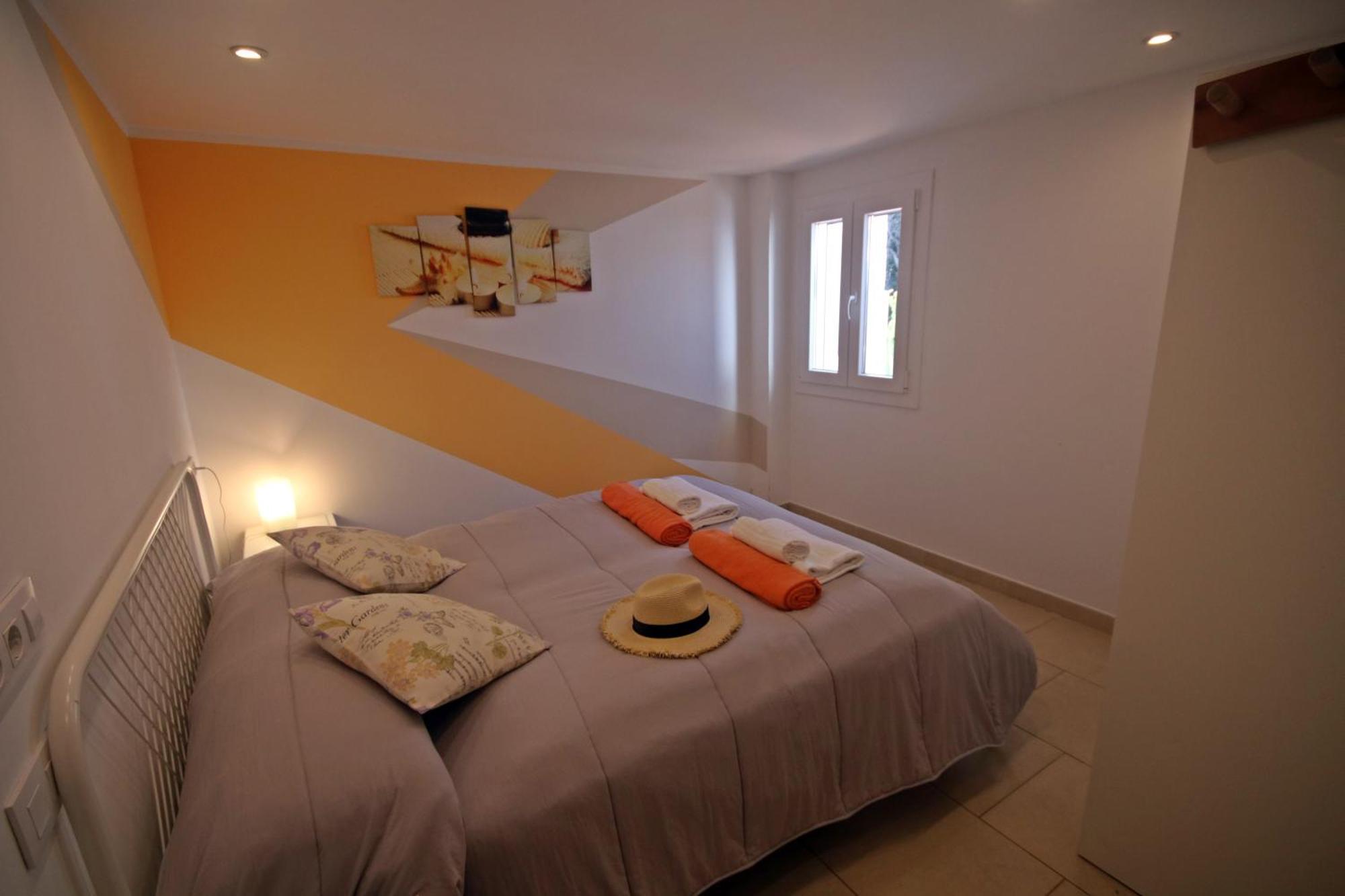 Wunderschoenes Kleines Apartment Fuer 2 Personen Mit Idylischen Blick Ins Gruene Cala Galdana  Ngoại thất bức ảnh
